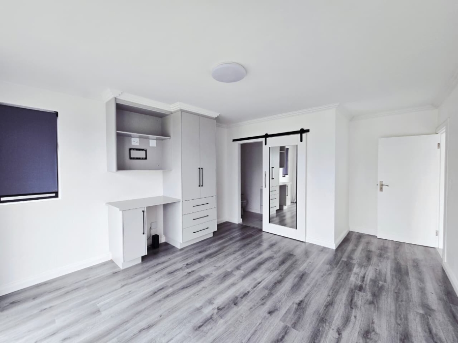 4 Bedroom Property for Sale in Kingswood Golf Estate Western Cape